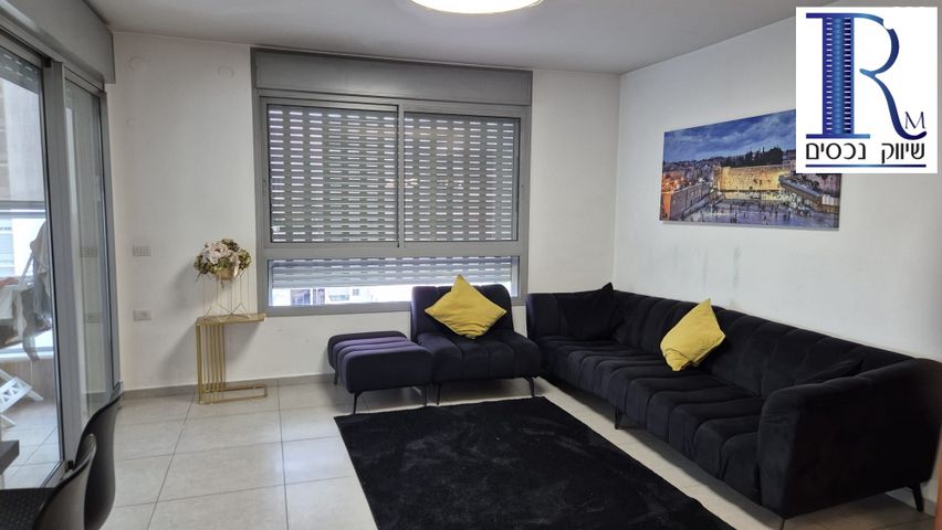 גולדה מאיר 3