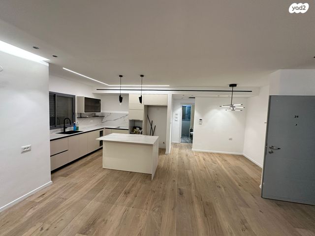 גג/ פנטהאוז