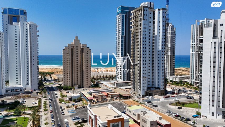 נתן יונתן 12