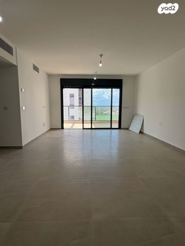 הרב מרדכי אליהו 