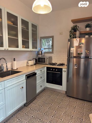 ג'ורג' אליוט 