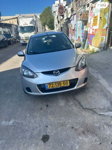 מודעת רכב מאזדה 2