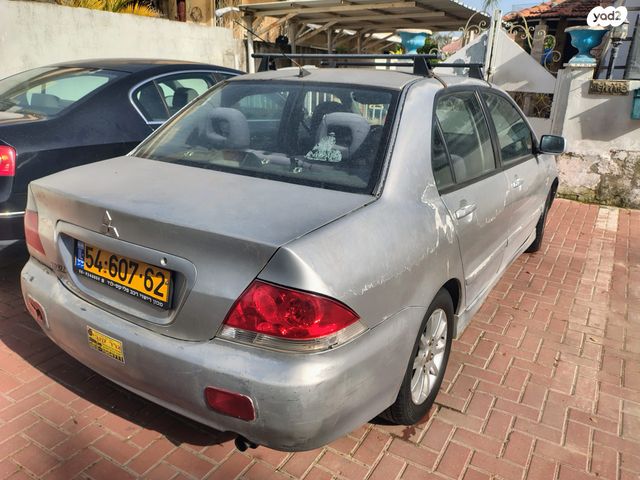 מודעת רכב מיצובישי לנסר