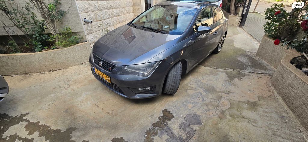 מודעת רכב סיאט לאון