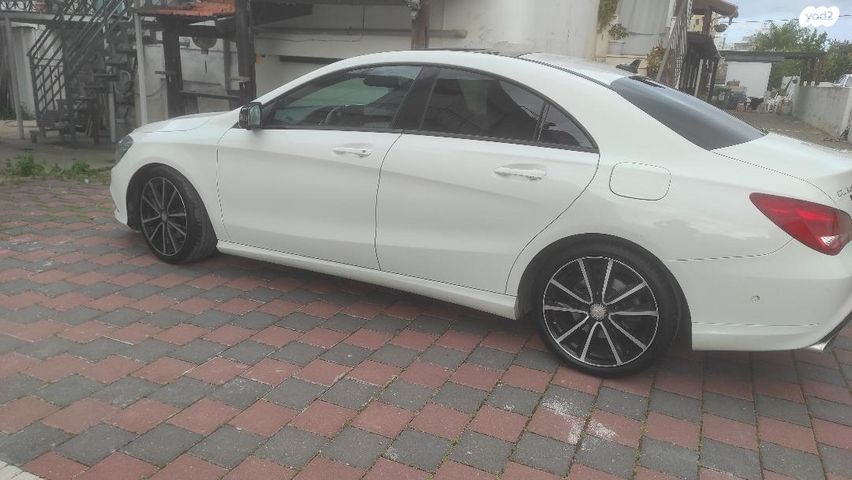 מודעת רכב מרצדס-בנץ CLA