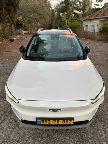 מודעת רכב ג׳ילי Geometry C