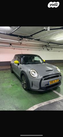 מודעת רכב מיני קופר SE (חשמלית)