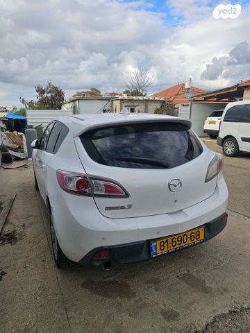 מודעת רכב מאזדה 3