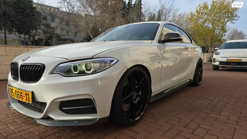 מודעת רכב ב מ וו סדרה 2