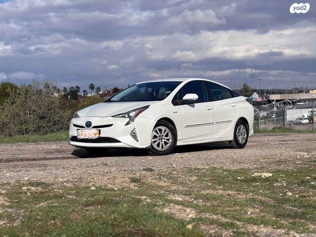 מודעת רכב טויוטה פריוס