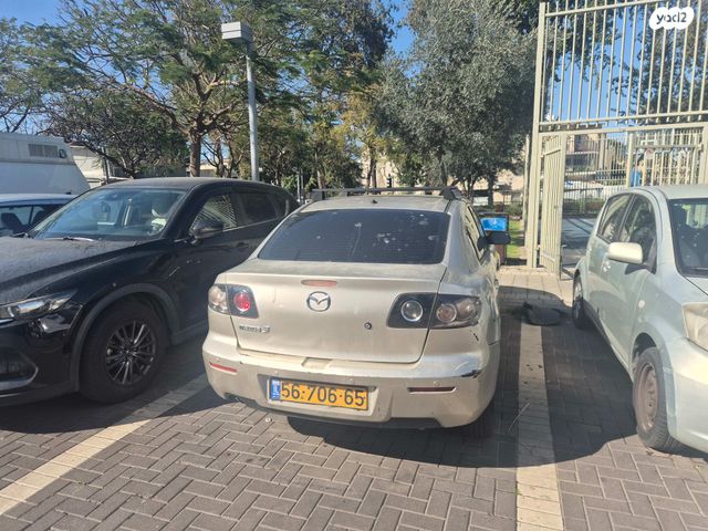 מודעת רכב מאזדה 3