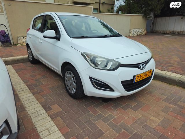 מודעת רכב יונדאי i20