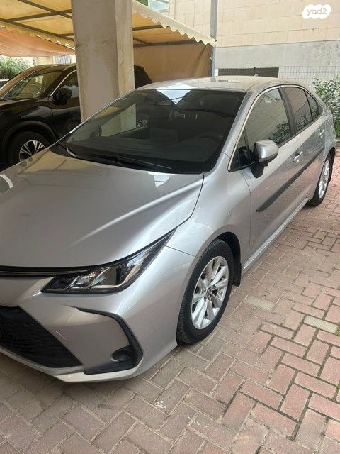 מודעת רכב טויוטה קורולה