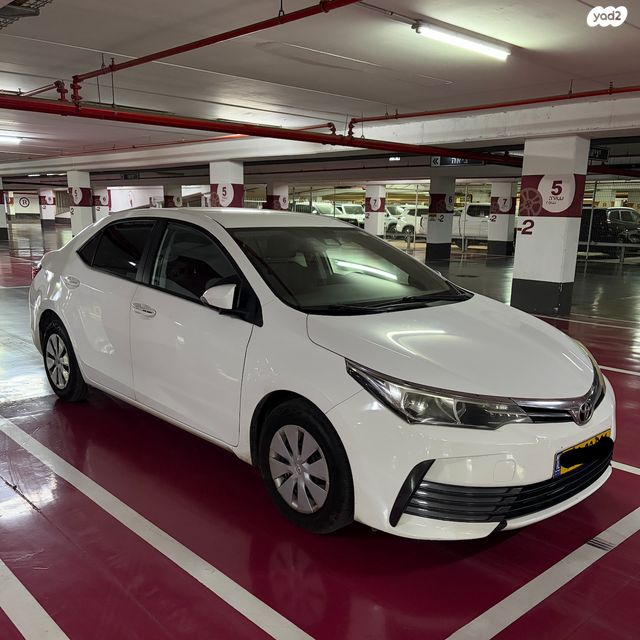 מודעת רכב טויוטה קורולה