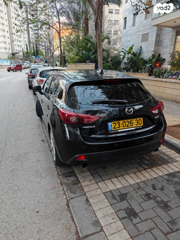 מודעת רכב מאזדה 3