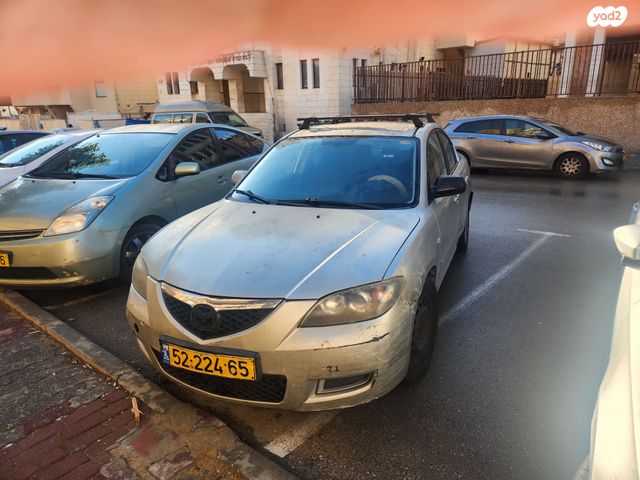 מודעת רכב מאזדה 3