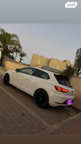 מודעת רכב סיאט לאון