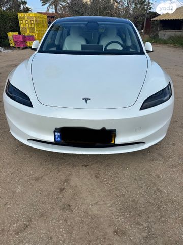 מודעת רכב טסלה מודל 3
