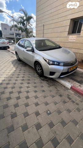 מודעת רכב טויוטה קורולה