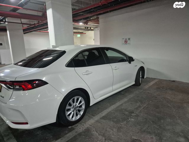 מודעת רכב טויוטה קורולה