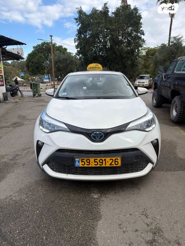 מודעת רכב טויוטה C-HR