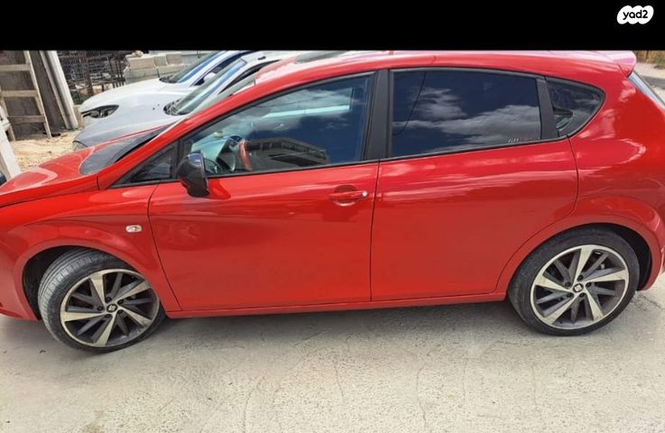 מודעת רכב סיאט לאון