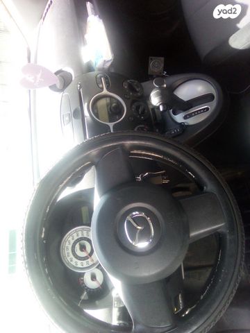 מודעת רכב מאזדה 2