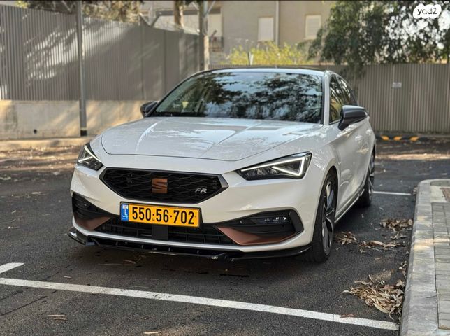 מודעת רכב סיאט לאון