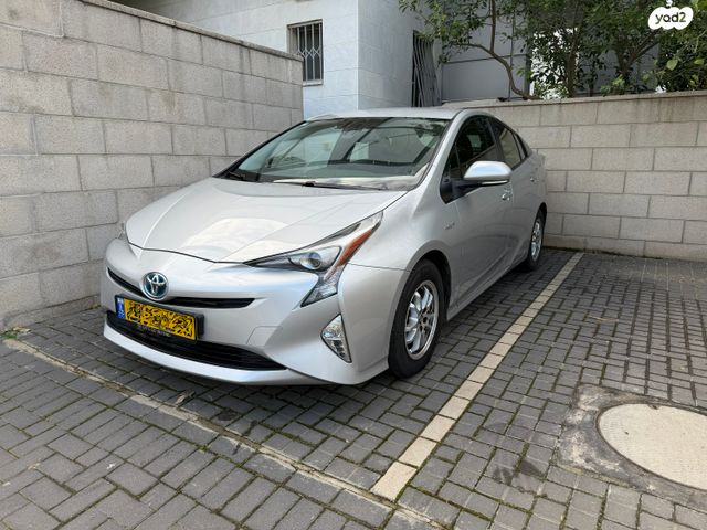 מודעת רכב טויוטה פריוס