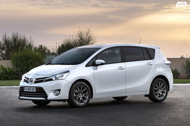 מודעת רכב טויוטה ורסו