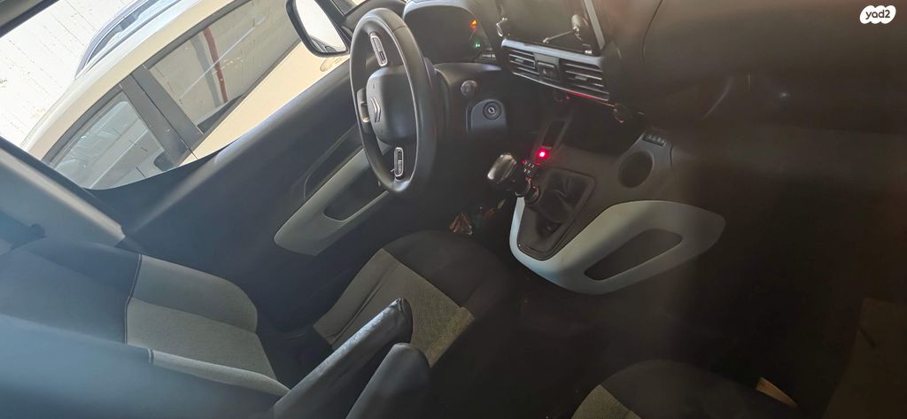 מודעת רכב סיטרואן ברלינגו