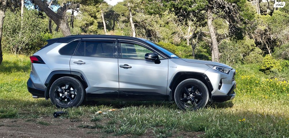 מודעת רכב טויוטה RAV4