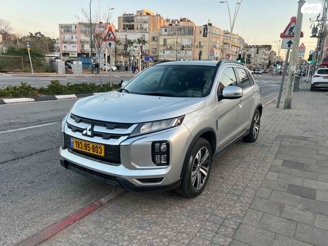 מודעת רכב מיצובישי ASX