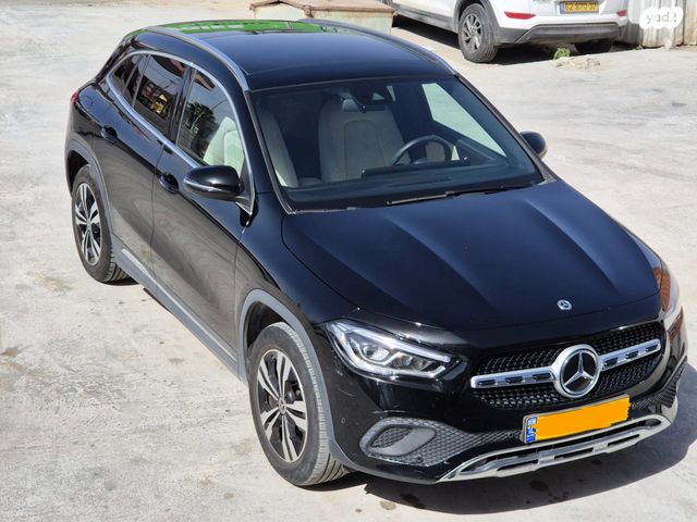 מודעת רכב מרצדס-בנץ GLA