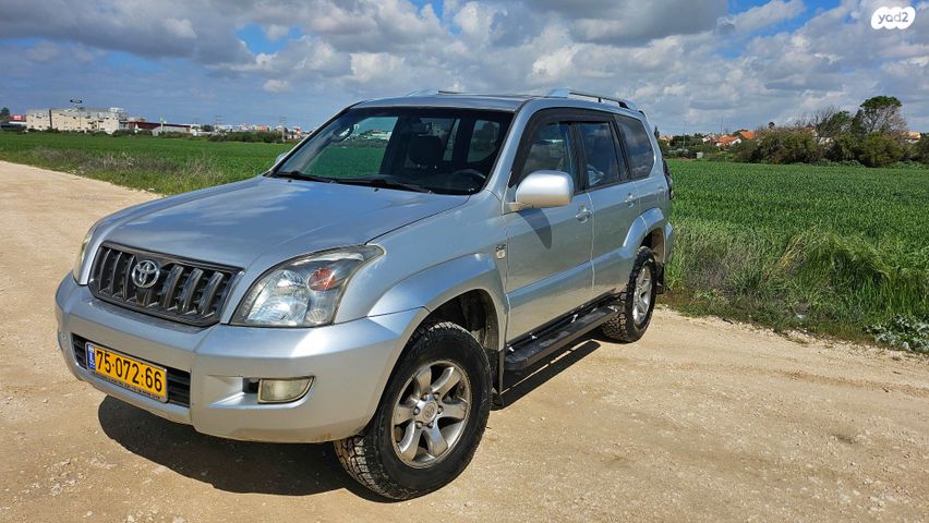 מודעת רכב טויוטה לנד קרוזר