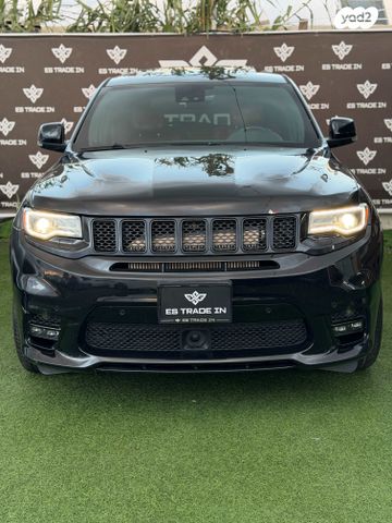 מודעת רכב ג'יפ גרנד צ'ירוקי