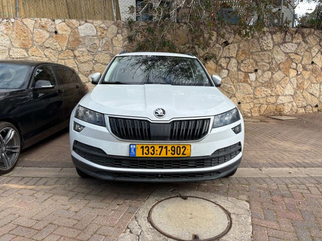 מודעת רכב סקודה קארוק