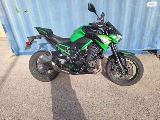 מודעת רכב קאוואסאקי Z900