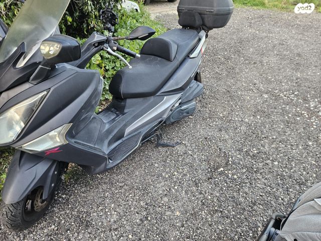 מודעת רכב סאן יאנג ג'וי-מקס 250