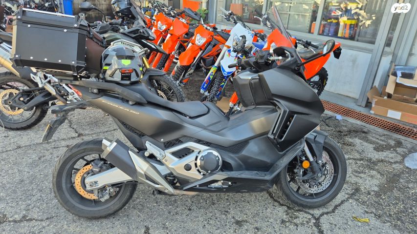 מודעת רכב הונדה פורזה 750