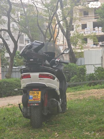 מודעת רכב פיאג'ו MP3 500