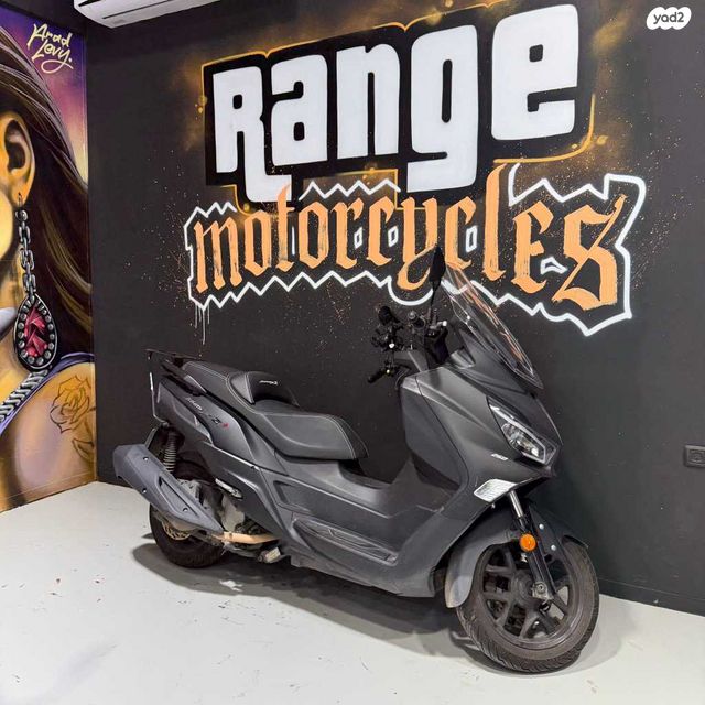 מודעת רכב סאן יאנג ג'וי-מקס 250