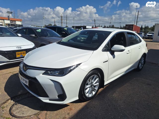 מודעת רכב טויוטה קורולה