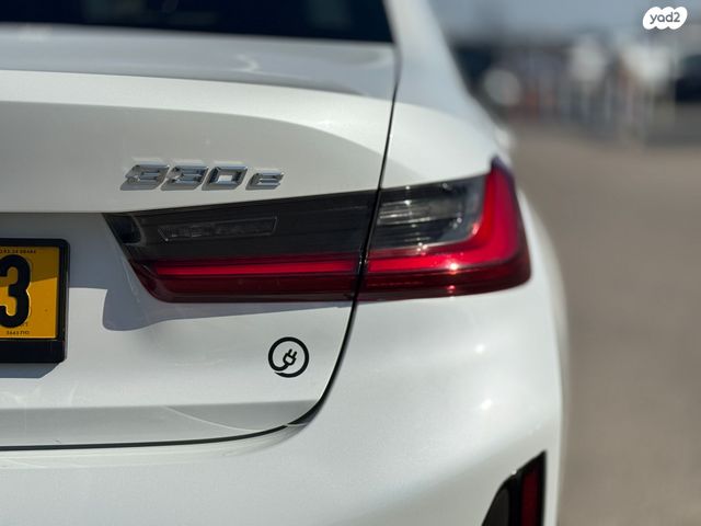 מודעת רכב ב מ וו סדרה 3 1