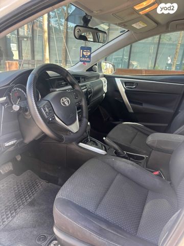 מודעת רכב טויוטה קורולה