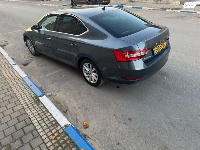 מודעת רכב סקודה סופרב