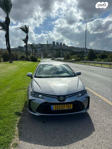 מודעת רכב טויוטה קורולה 2