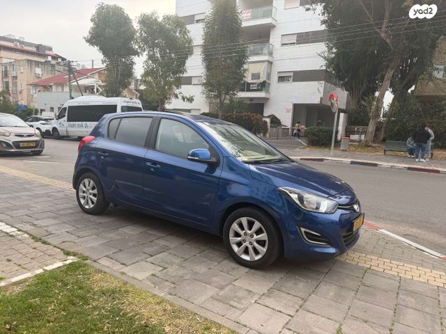 מודעת רכב יונדאי i20
