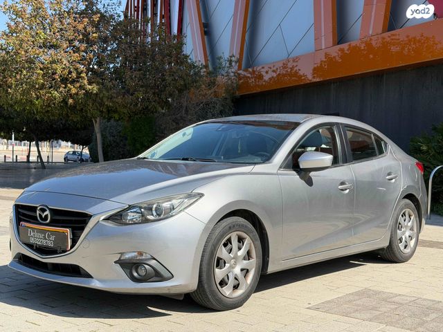 מודעת רכב מאזדה 3