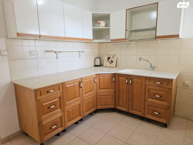 שדרות גולדה מאיר 15